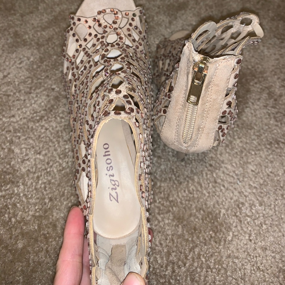 Beautiful heels - Picture 4 of 4